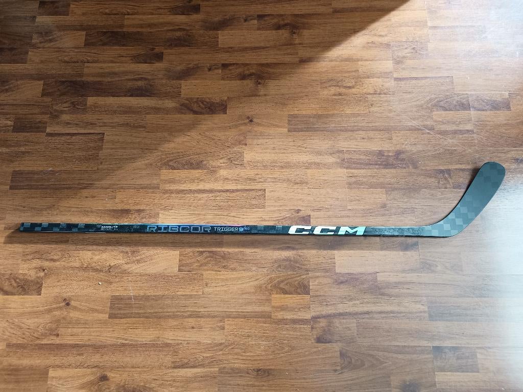 Nieuwe CCM Trigger 9 Pro Stick Flex40 Links, Sport en Fitness, IJshockey, Ophalen of Verzenden, Nieuw, Stick