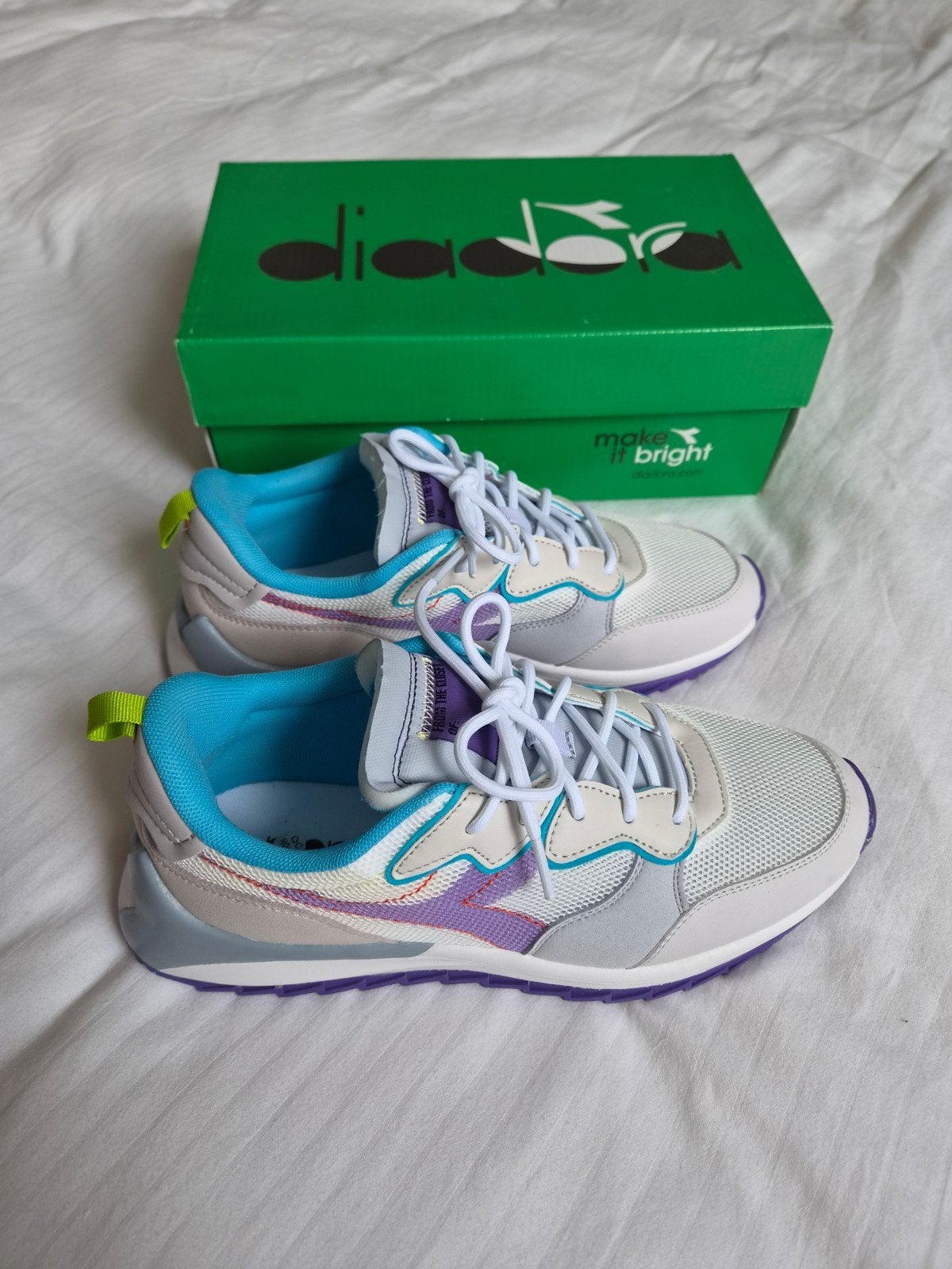 Diadora sneakers - Zo goed als nieuw - maat 39, Kleding | Dames, Schoenen, Ophalen of Verzenden, Zo goed als nieuw, Sneakers of Gympen