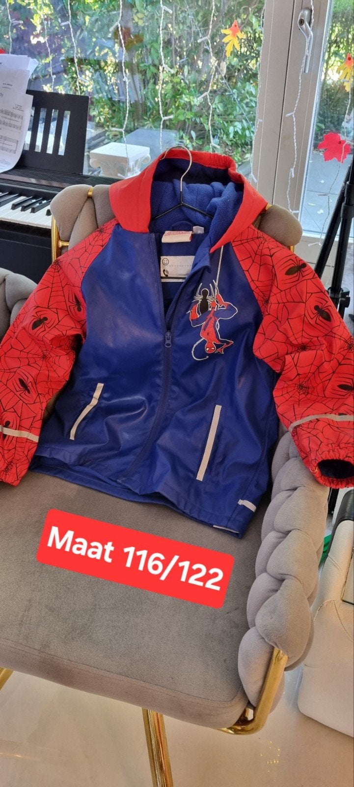 Spiderman jas maat 116/122 - Zo goed als nieuw!, Ophalen of Verzenden, Zo goed als nieuw, Jongen, Jas