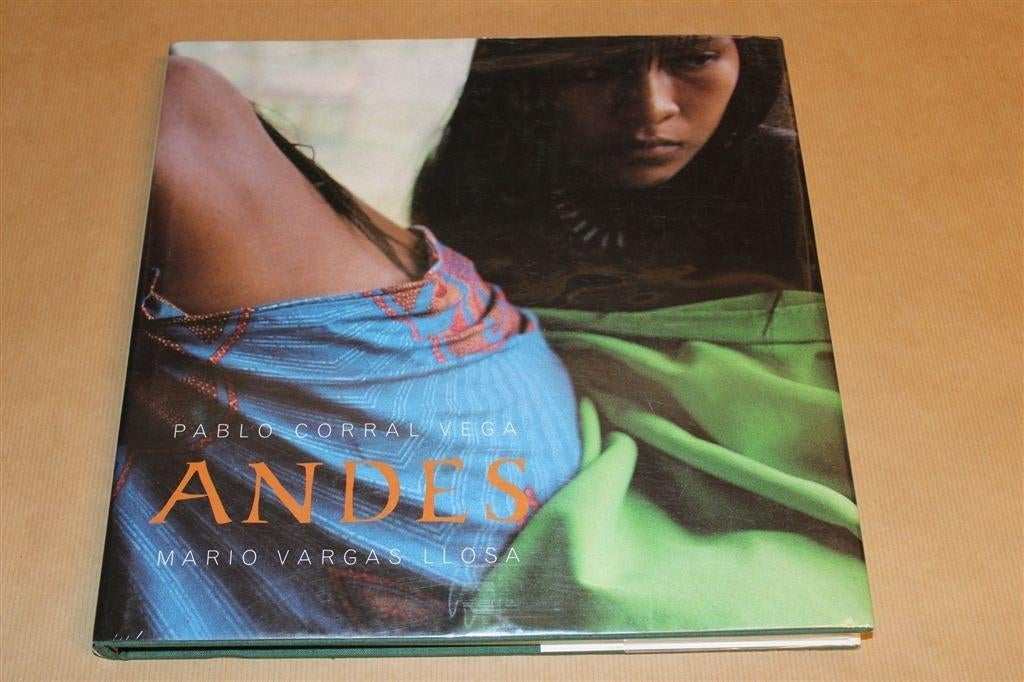 Pracht-Fotoboek Andes van National Geographic & Vargas Llosa, Ophalen of Verzenden, Gelezen, Fotografen