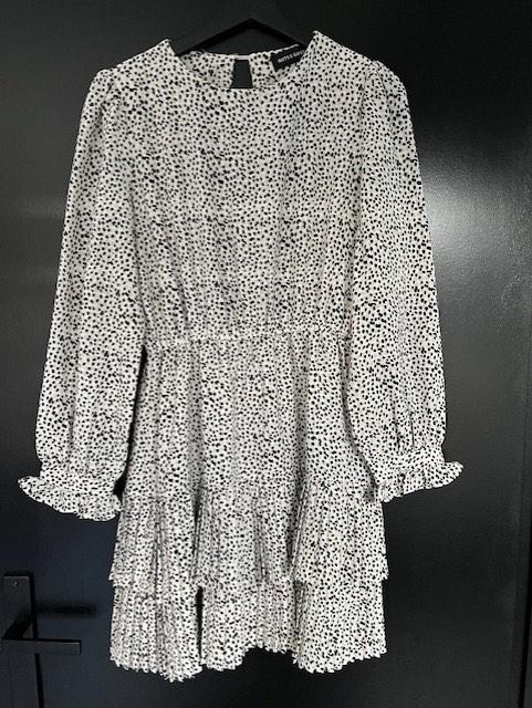 Guts en gusto crème/zwart stippenjurk maat S (ZGAN!), Kleding | Dames, Jurken, Overige kleuren, Ophalen of Verzenden, Zo goed als nieuw