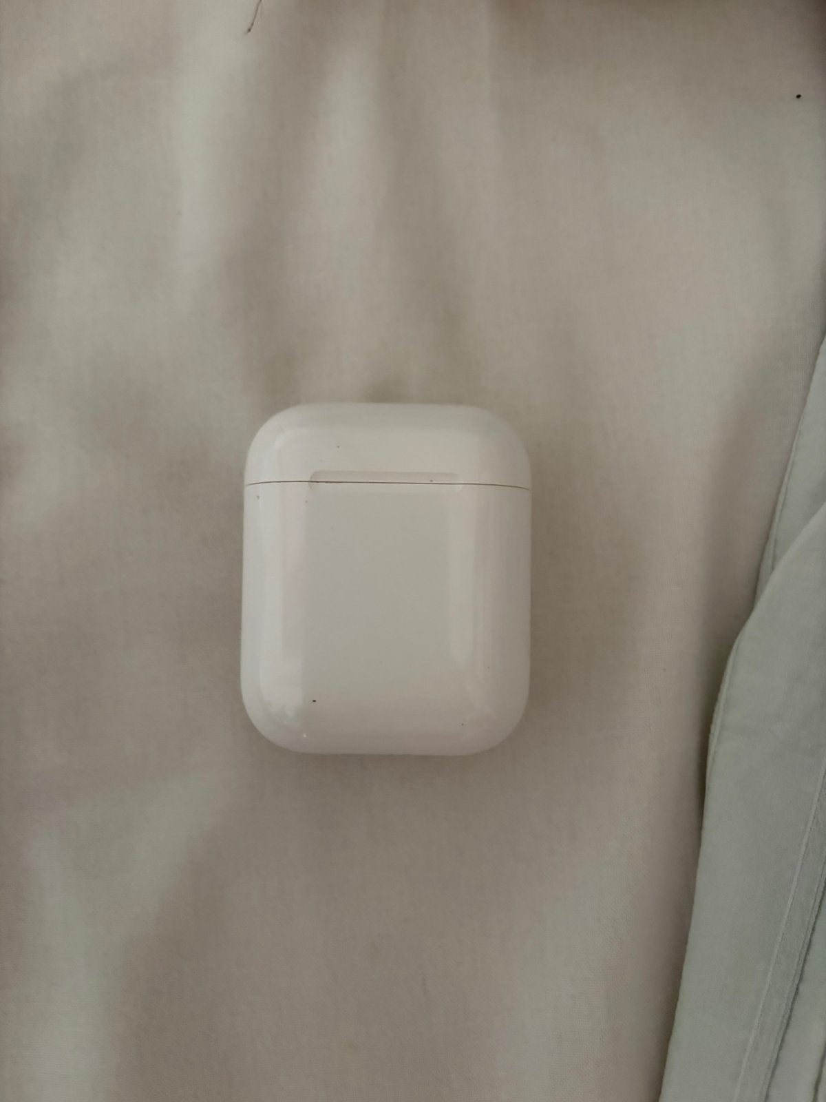 Apple Airpods 2 case, Ophalen of Verzenden, Zo goed als nieuw