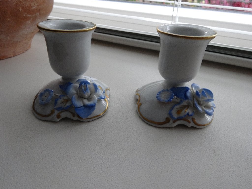 Twee oude porseleinen Kandelaartjes., Ophalen of Verzenden