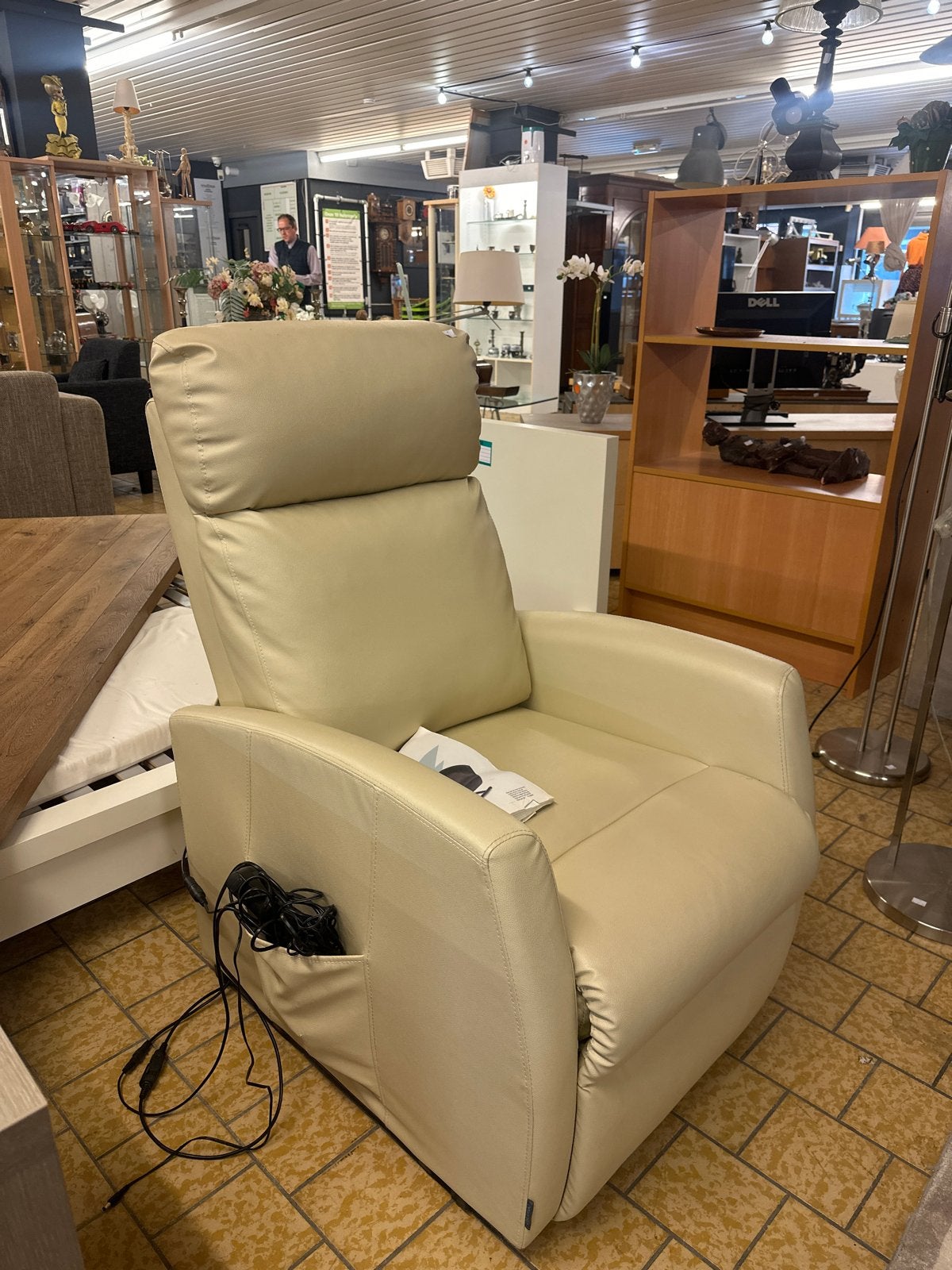 Comfortabele beige relaxfauteuil - Zo goed als nieuw, Voorheuvel 48, Overige kleuren, Leer, Ophalen of Verzenden