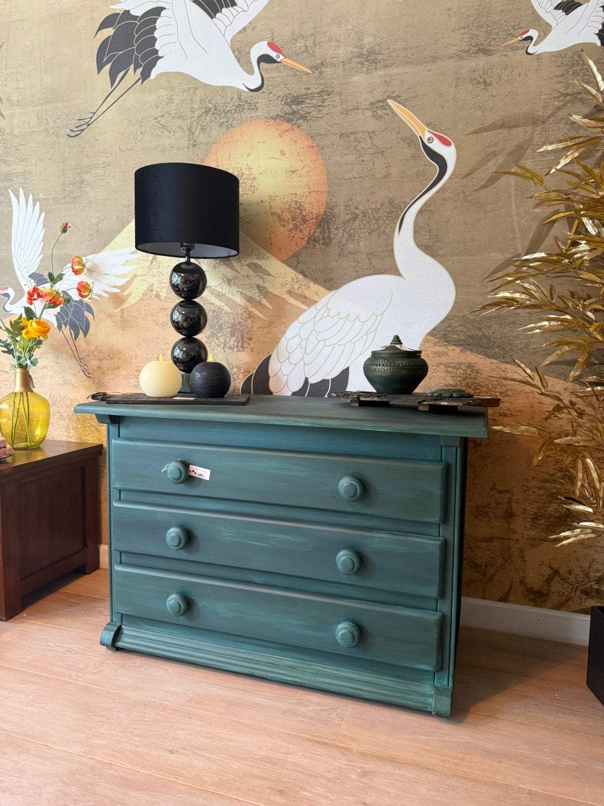 Unieke blauwgroene ladekast | Vintage met karakter | €185, Huis en Inrichting, Ophalen, 100 tot 150 cm, Eikenhout, 3 of 4 laden