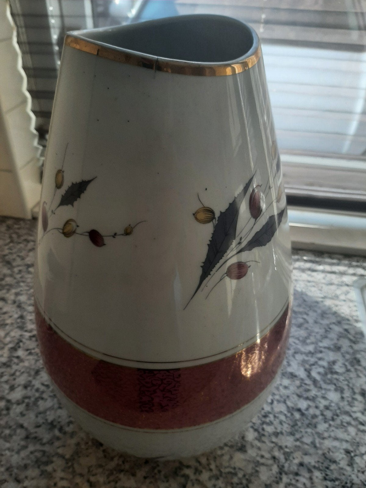 Vintage Bavaria vaas met gouden rand en bloemmotief, Antiek en Kunst, Ophalen of Verzenden
