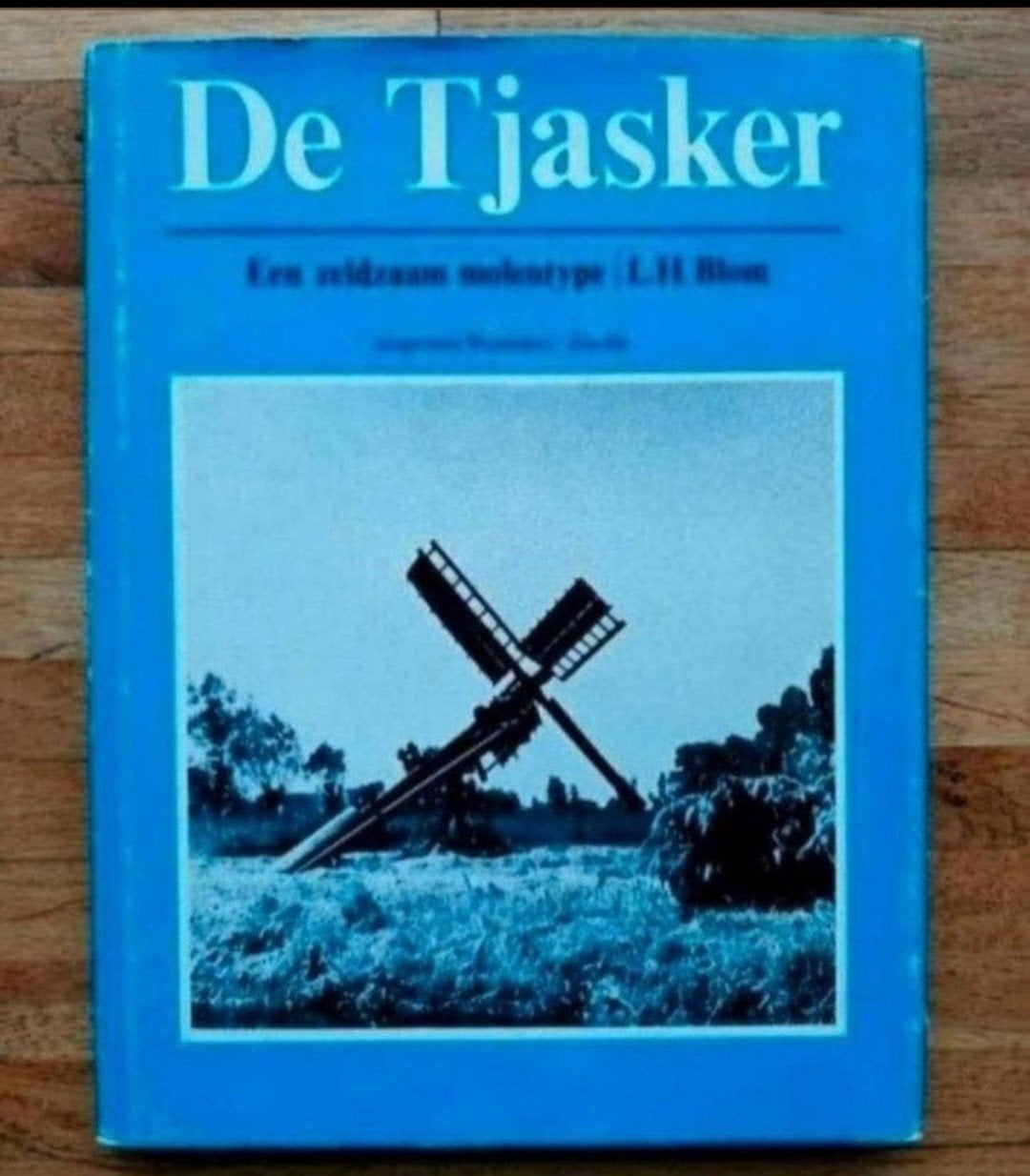 De tjasker
Een zeldzaam molentype
Zeer informatief boek over, Ophalen of Verzenden, Zo goed als nieuw