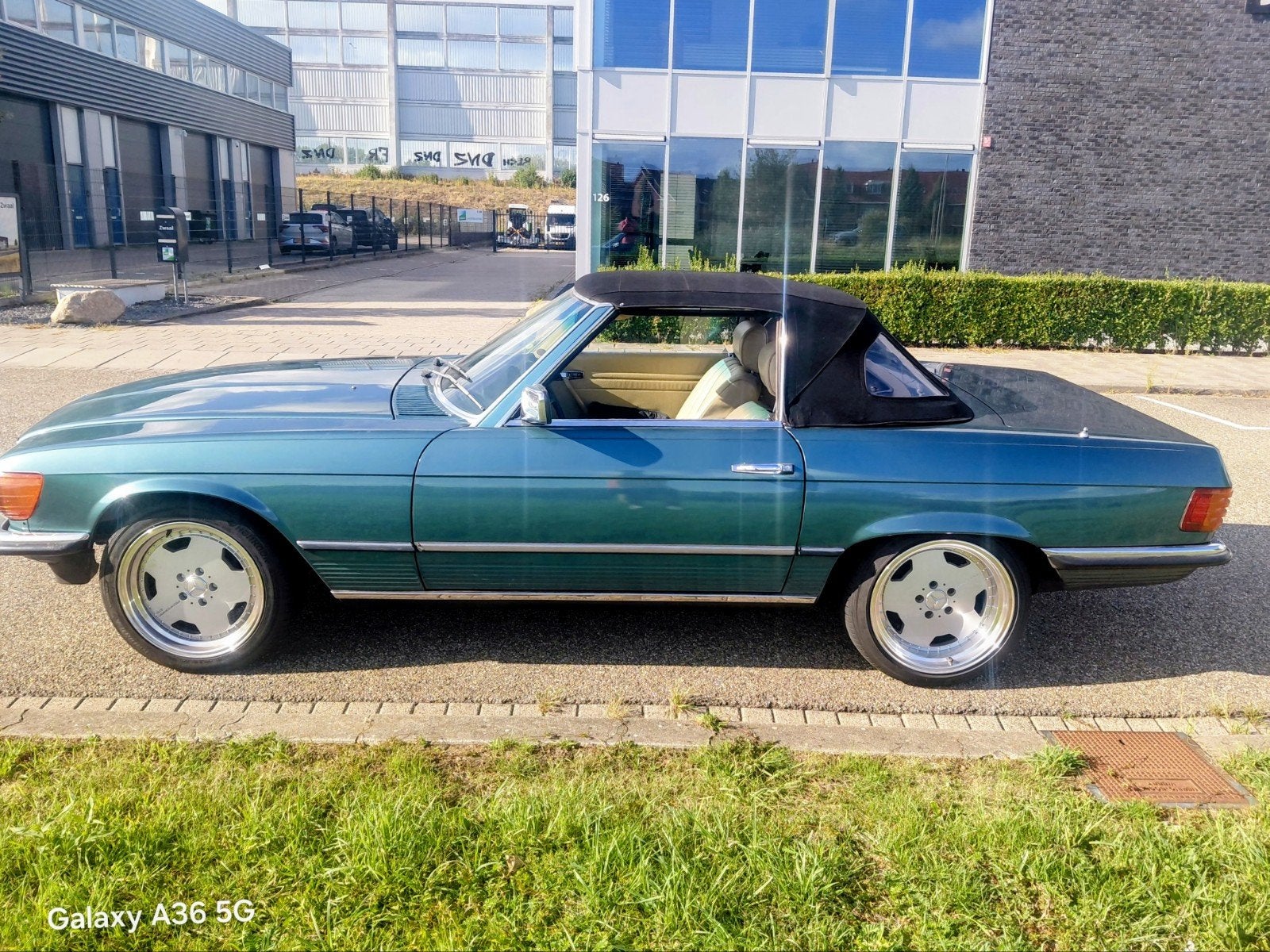 Mercedes-Benz SL 3.8 380 SL AUT 1982 Groen, Auto's, 8 cilinders, Cabriolet, Geïmporteerd, 1500 kg