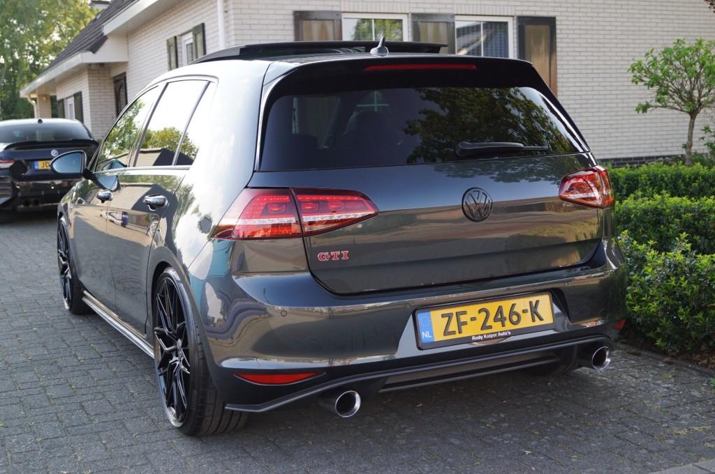 Volkswagen GOLF GTI 2.0 TSI DSG Armytrix/Pano/Keyless/Dynaui, Auto's, Automaat, Gebruikt, Euro 6, 4 cilinders