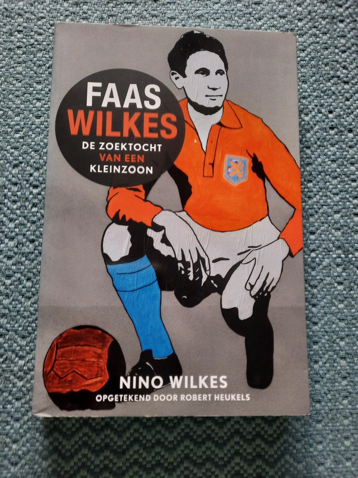 Faas Wilkes - De zoektocht van een kleinzoon, Ophalen of Verzenden, Zo goed als nieuw, Nino Wilkes, Balsport
