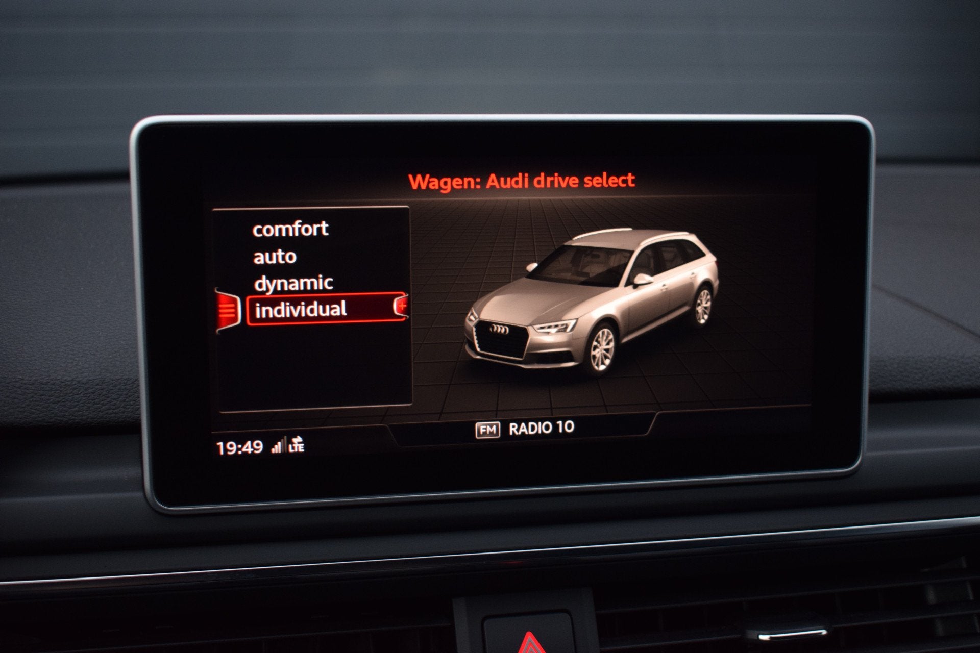 Foto 29 van Audi RS4 2.9 TFSI 450pk Quattro Pano | HUD | Milltek | 360 c
