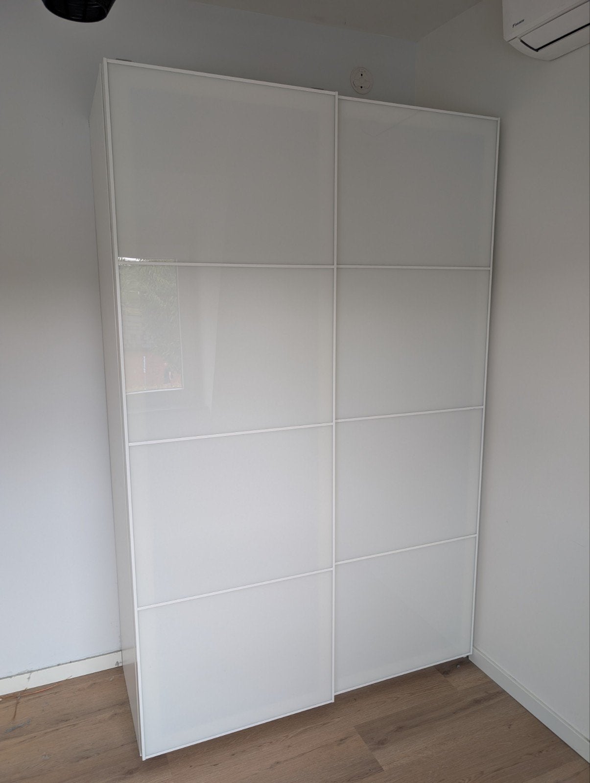 Witte Ikea Pax Kast - Met schuifdeuren - 150x58x236, 100 tot 150 cm, 200 cm of meer, Zo goed als nieuw, 50 tot 75 cm