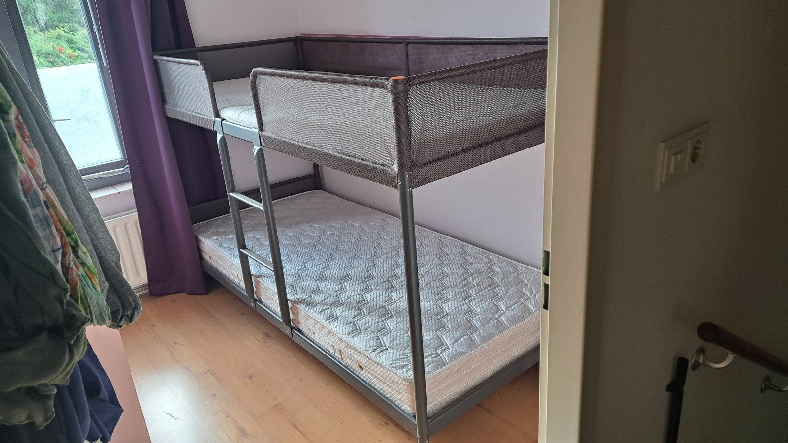 Stapelbed Ikea Tuffing 90x200, Ophalen, 90 cm, 160 tot 180 cm, Tweepersoons