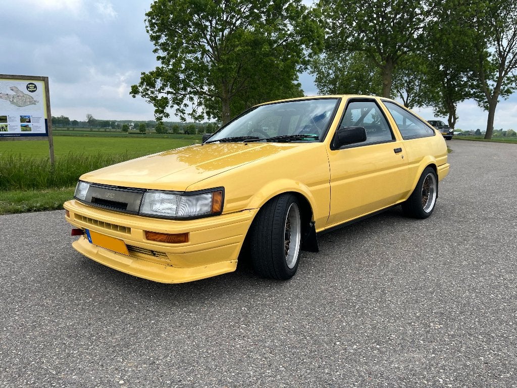 Toyota Corolla AE86 Levin SR20DET