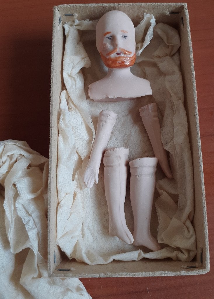 verzameling  oude popjes .nog in origineel doosje en papier, Verzenden, Nieuw, Popje