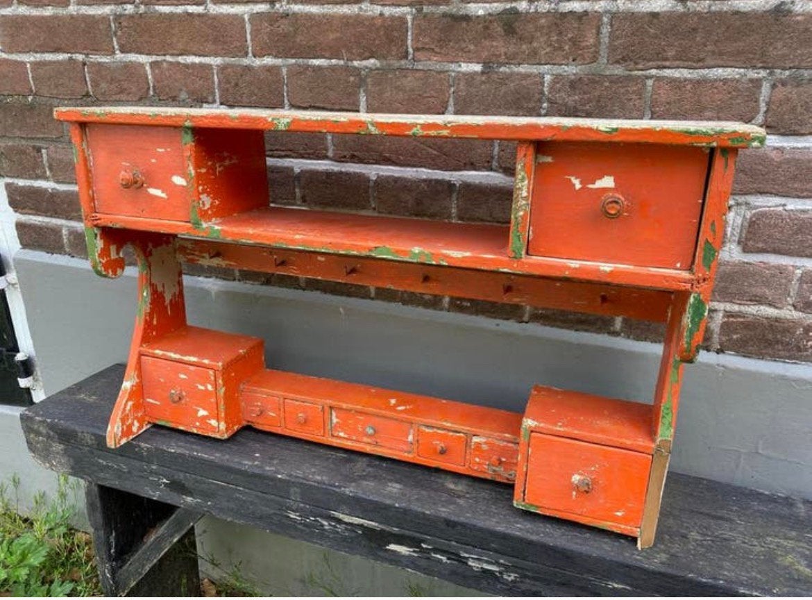 Vintage oranje wandrek kastje plank met lades en haken, Ophalen of Verzenden