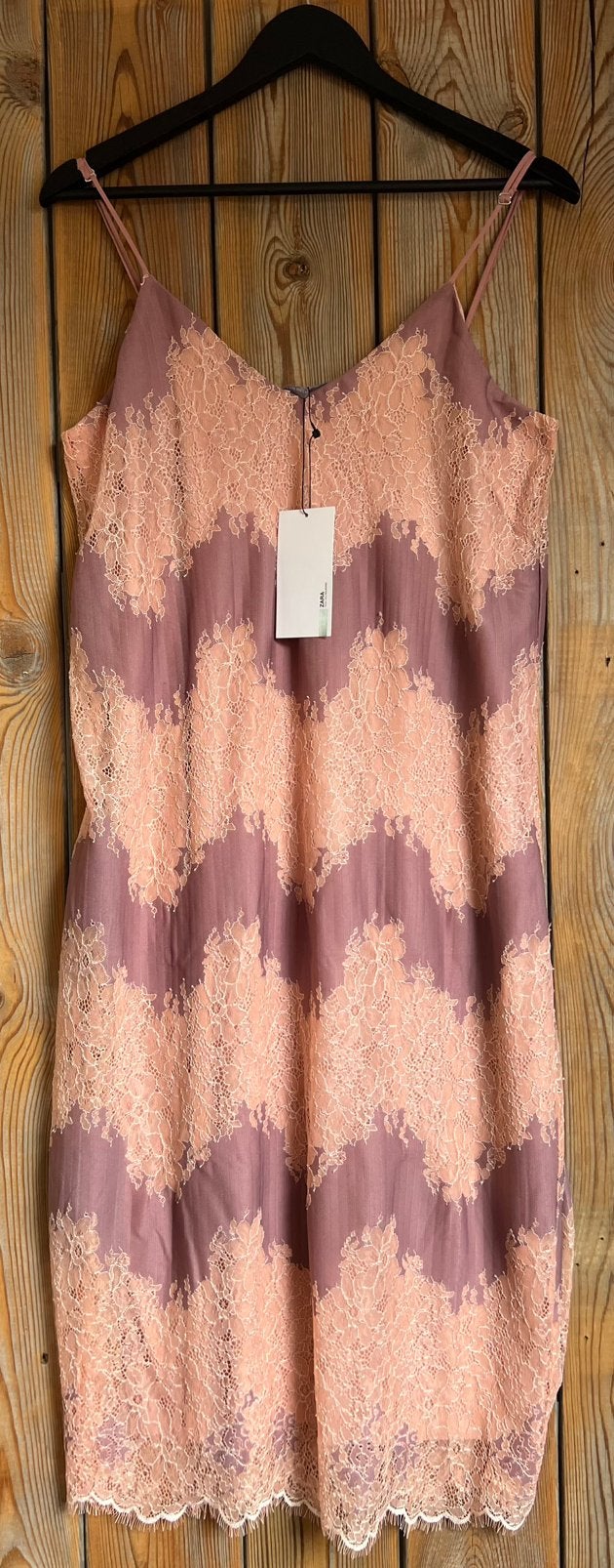 Splinternieuwe kanten roze jurk Zara maat L, Maat 38/40 (M), Nieuw, Ophalen of Verzenden, Roze