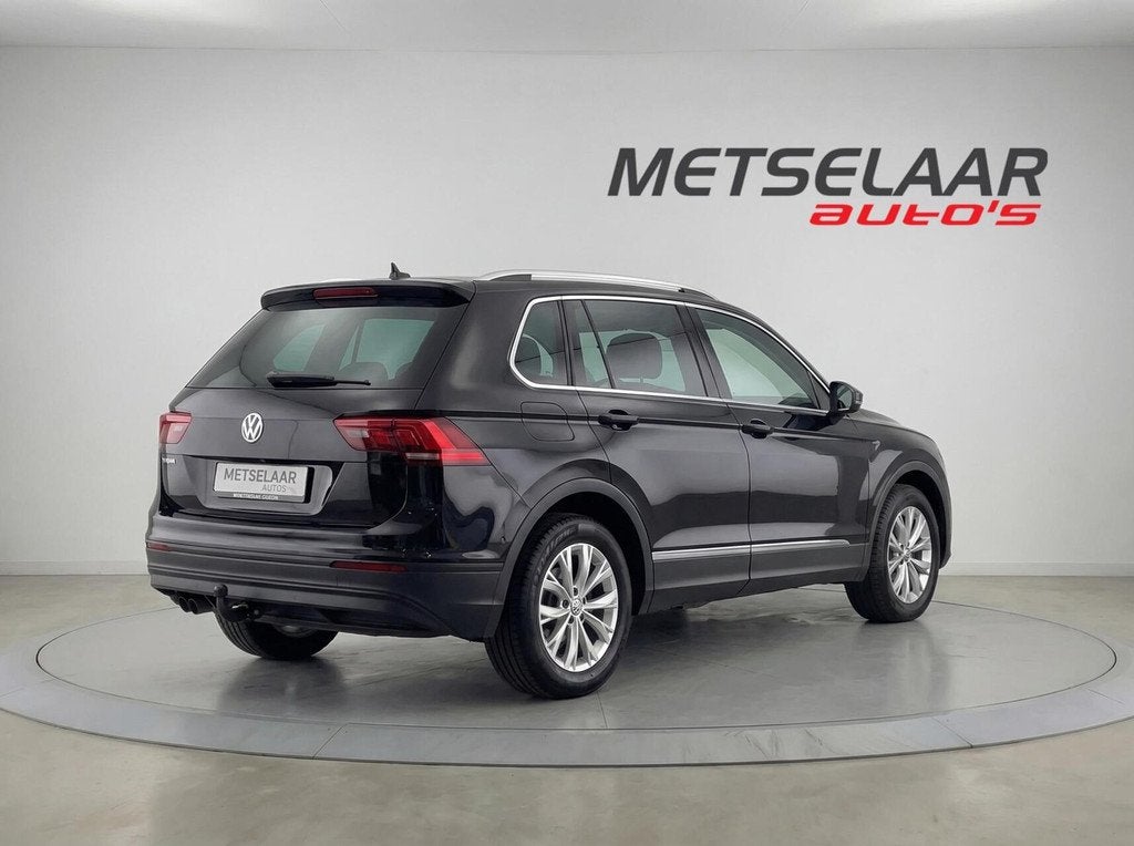 Volkswagen Tiguan 1.5 TSI ACT ✅Adapt.cruise ✅AppleCarpla, Gebruikt, 150 pk, Zwart, Origineel Nederlands
