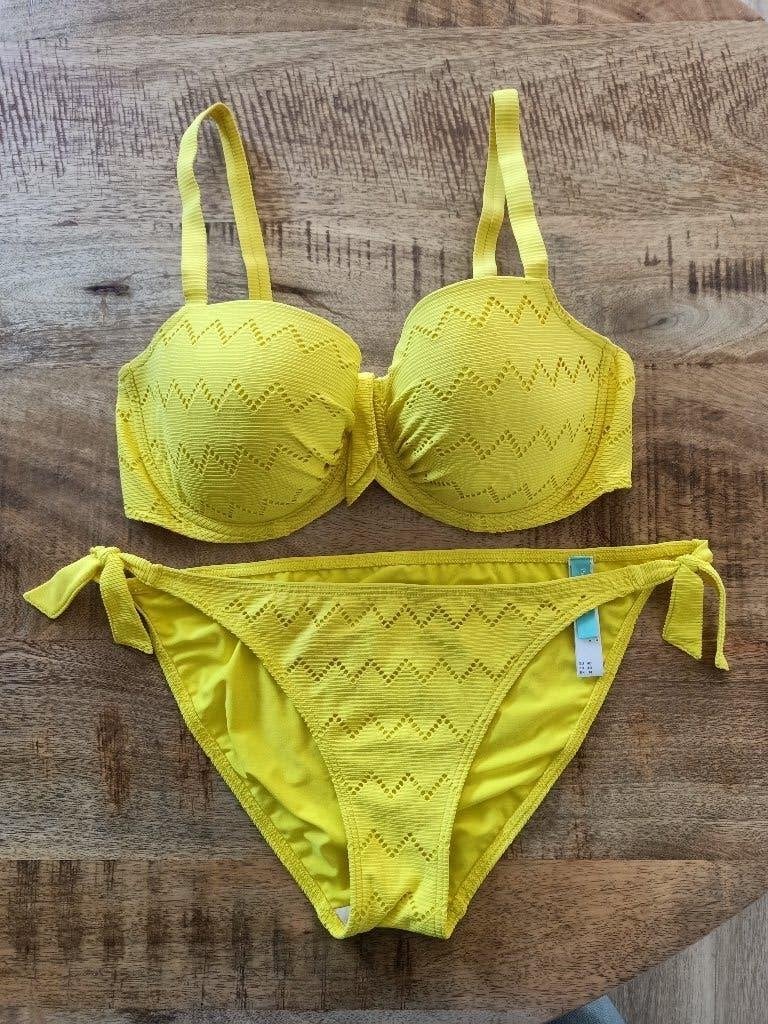Prima donna bikini 75 E broekje 40 ZGAN geel 75E, Kleding | Dames, Badmode en Zwemkleding, Geel, Ophalen of Verzenden, Zo goed als nieuw