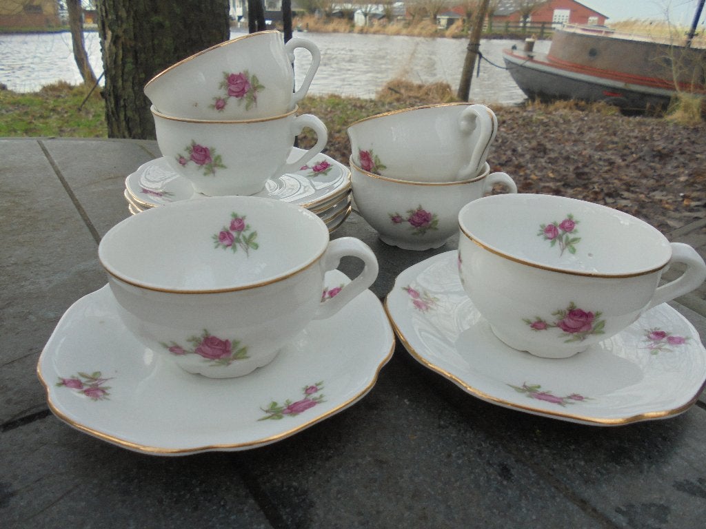 6 x Mokka kop en schoteltjes met roze roosjes H & C / Spar, Ophalen of Verzenden