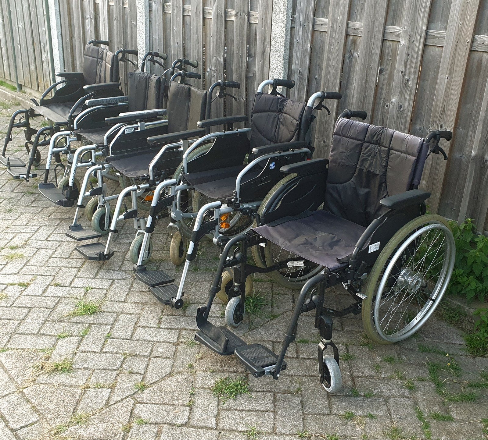 Partij 5 rolstoelen voor 250 euro of 65 euro per stuk, Diversen, Rolstoelen, Ophalen, Partij rolstoelen, Partij rolstoelen, Inklapbaar
