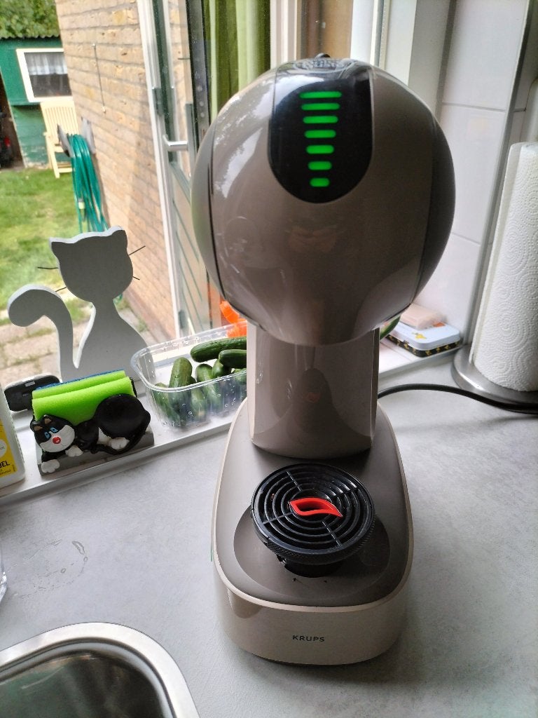 nette dolce gusto infinssima touch, Ophalen, Zo goed als nieuw, Koffiemachine, Koffiepads en cups