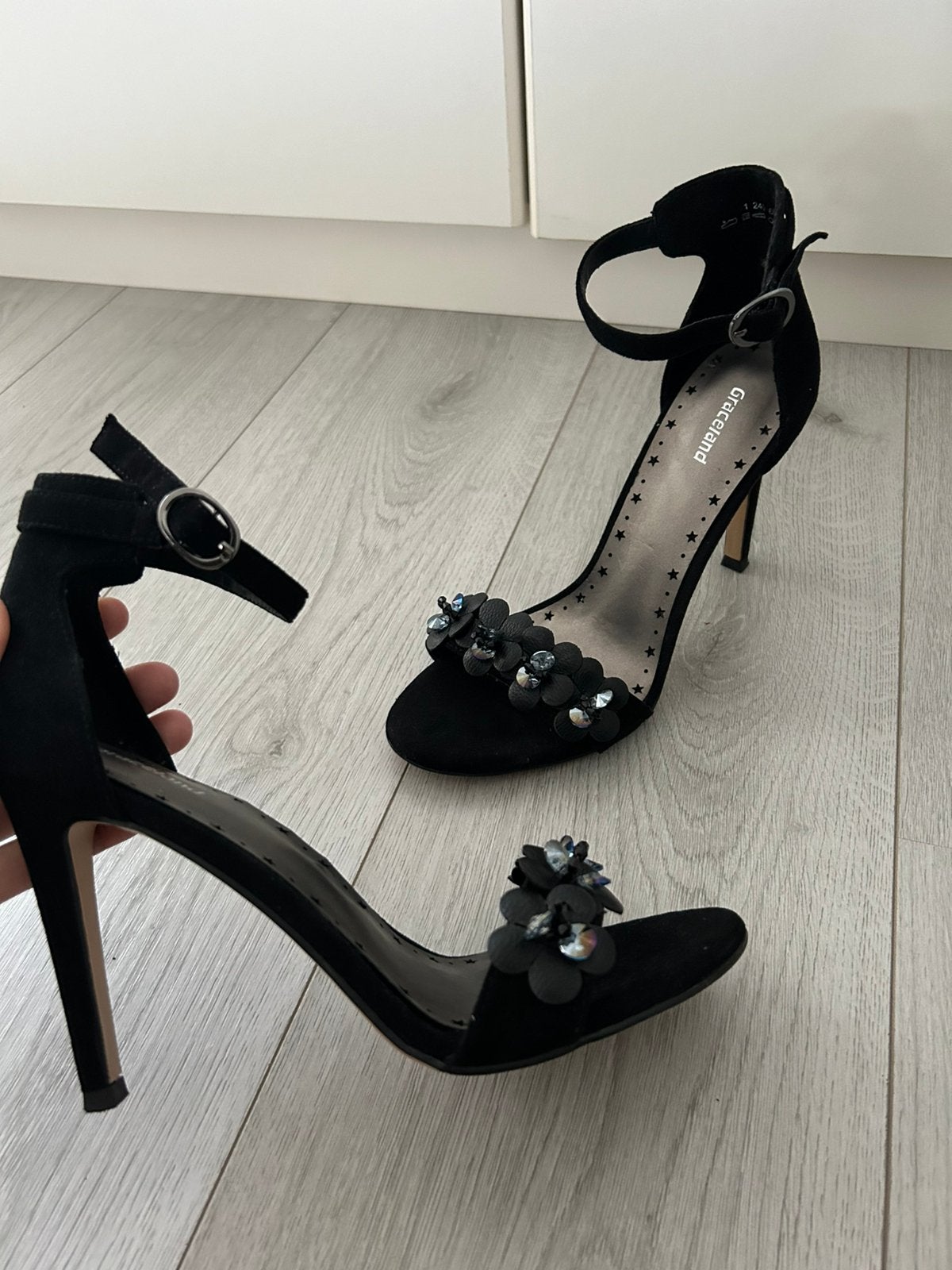 Sandalen met hoge hak en bloemdetail, Zwart, Ophalen of Verzenden, Graceland, Schoenen met hoge hakken
