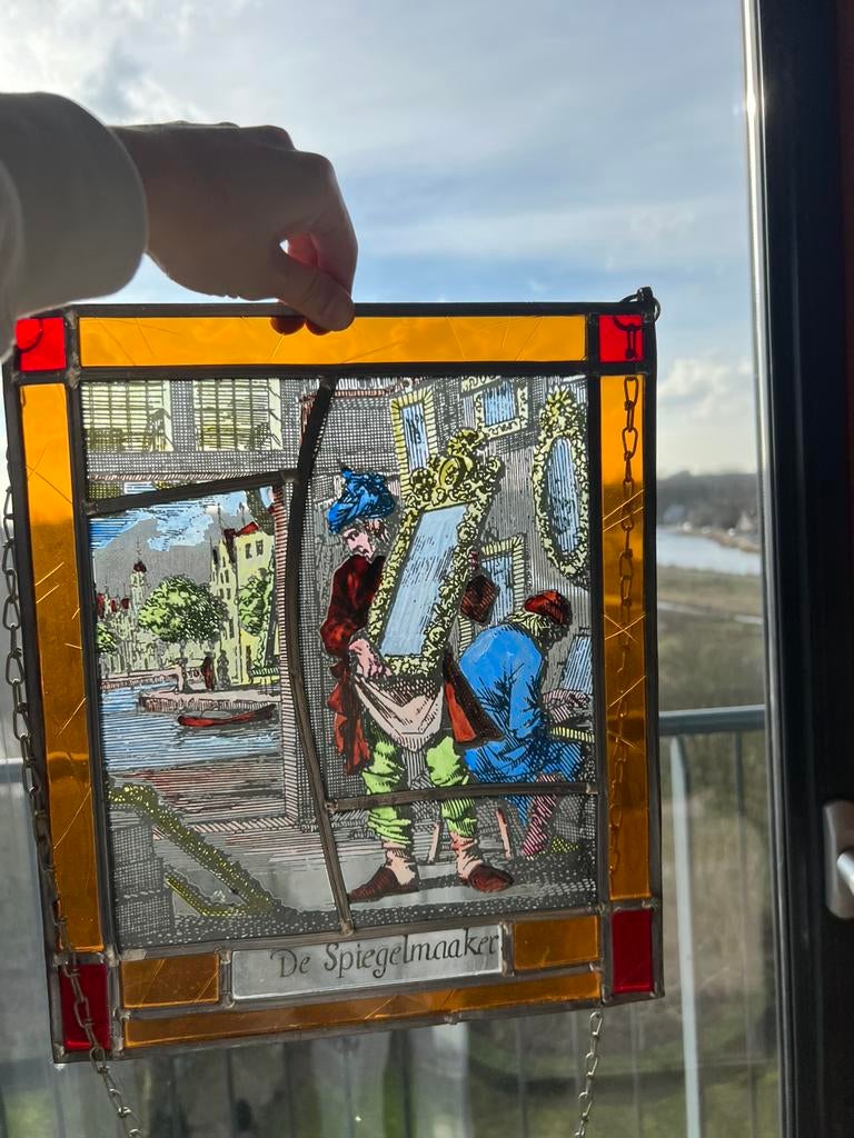 Sfeervol glas-in-lood raampaneel "De Spiegelmaaker", Doe-het-zelf en Verbouw, Glas en Ramen, Ophalen of Verzenden, Zo goed als nieuw