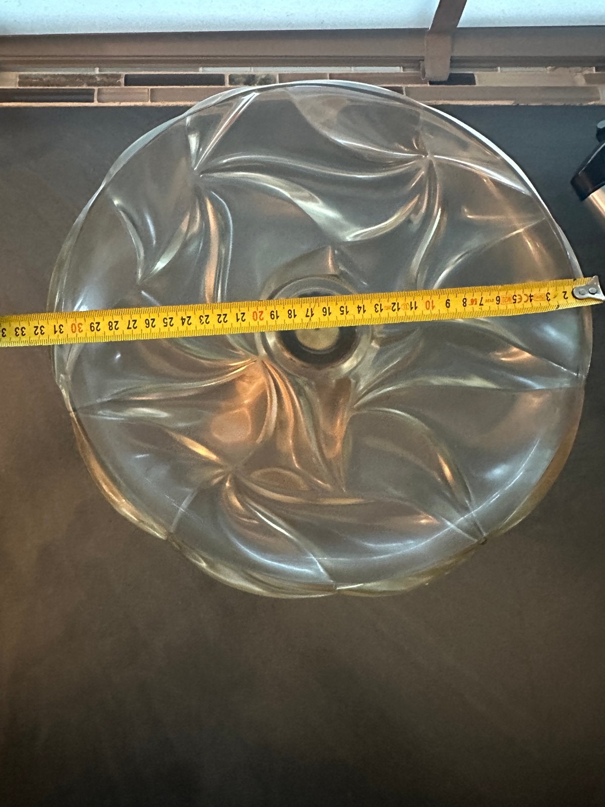Decoratieve schaal op voet - Glas en messing, Antiek en Kunst, Antiek | Schalen, Ophalen