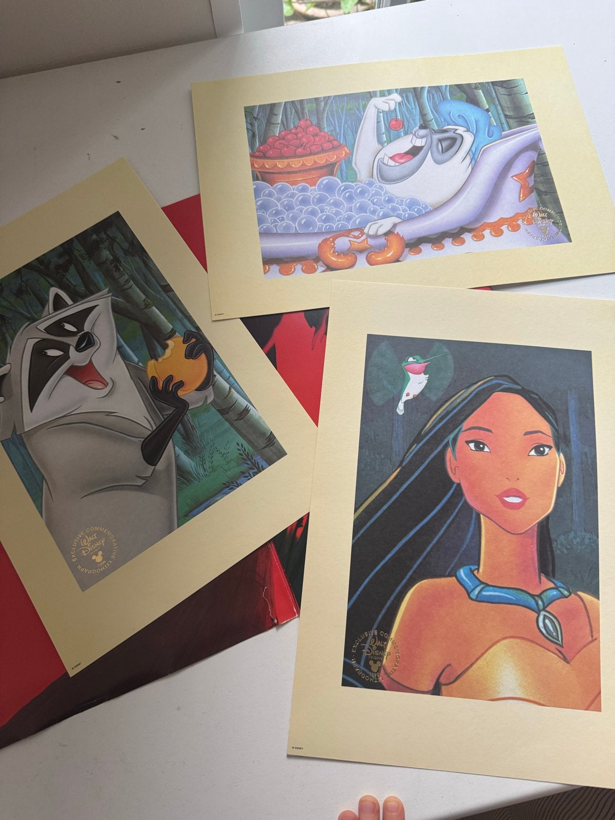 Disney's Pocahontas Posterset / litho’s (3 stuks), Verzamelen, Ophalen of Verzenden, Pocahontas of Kl. Zeemeermin, Gebruikt, Plaatje of Poster