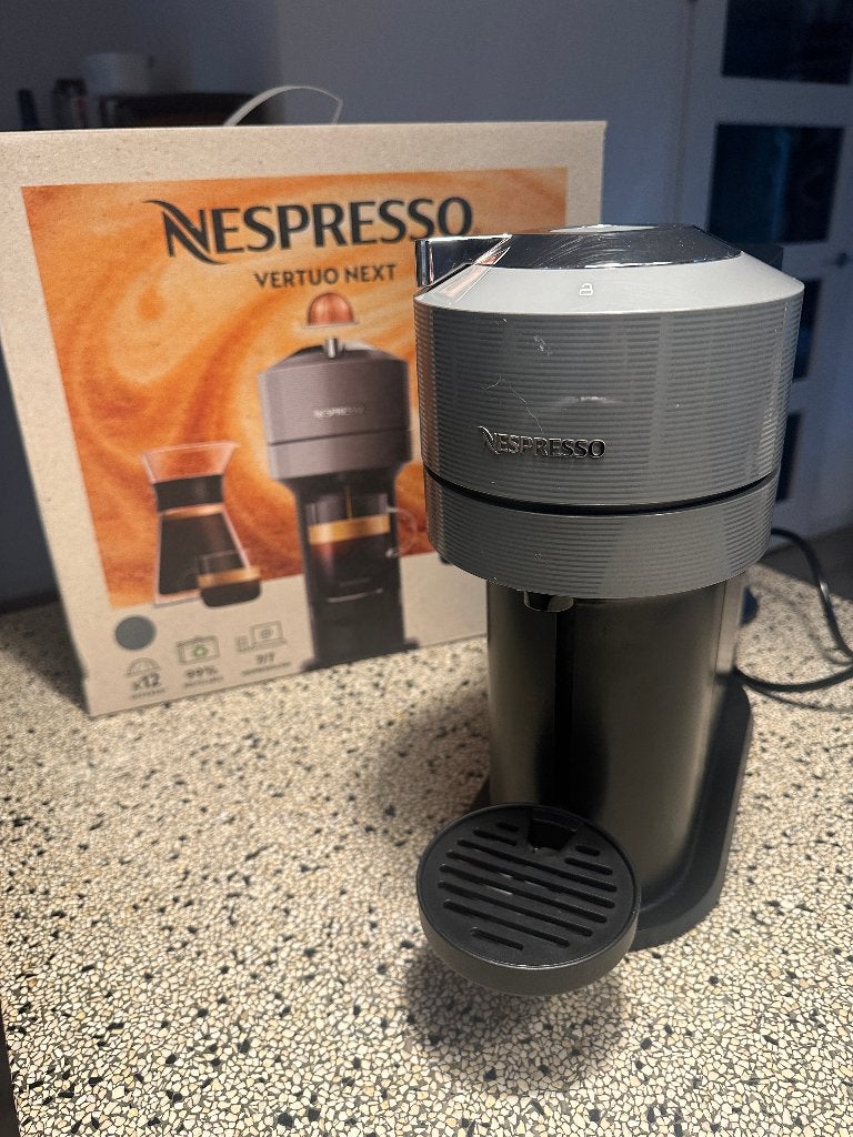 Nespresso Vertuo Next koffiemachine, Witgoed en Apparatuur, Gebruikt, Koffiemachine, Ophalen of Verzenden, 1 kopje