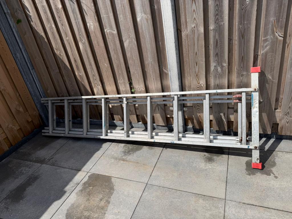 Altrex Universele Ladder 2x9 sporten, Doe-het-zelf en Verbouw, Ladders en Trappen, Ophalen, Zo goed als nieuw, Ladder, Opvouwbaar of Inschuifbaar