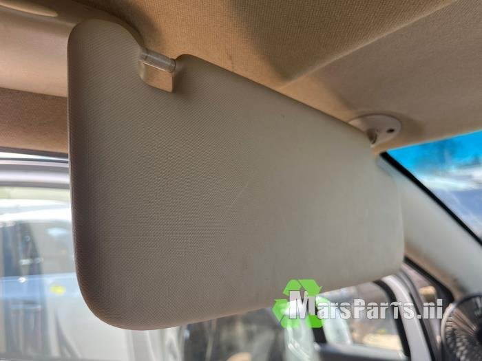 Zonneklep van een Chevrolet Spark, Gebruikt, -, Ophalen of Verzenden, -