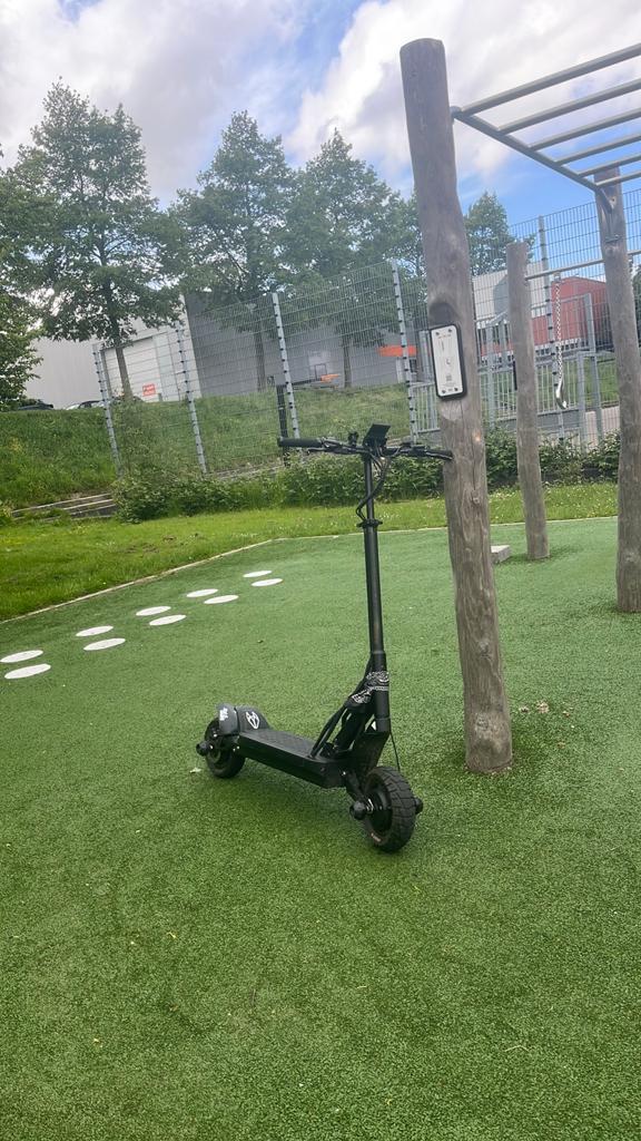 Joyor t10 custom ik kan wat eraf halen naar keuze, Fietsen en Brommers, Steps, Ophalen, Zo goed als nieuw, Elektrische step (E-scooter)