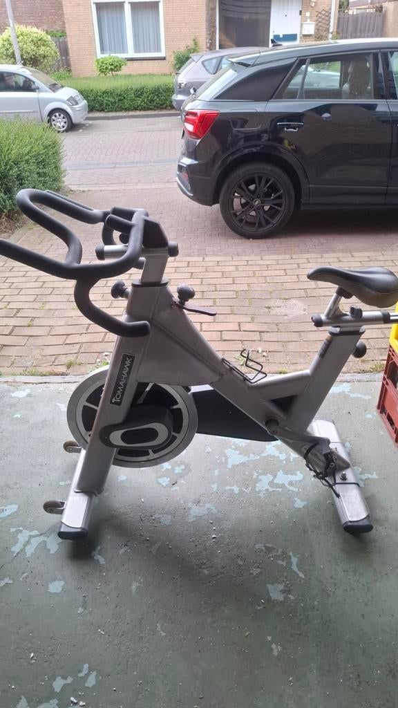 Tomahawk Indoor Cycling Professionele Spinningfiets, Sport en Fitness, Ophalen, Gebruikt, Overige typen