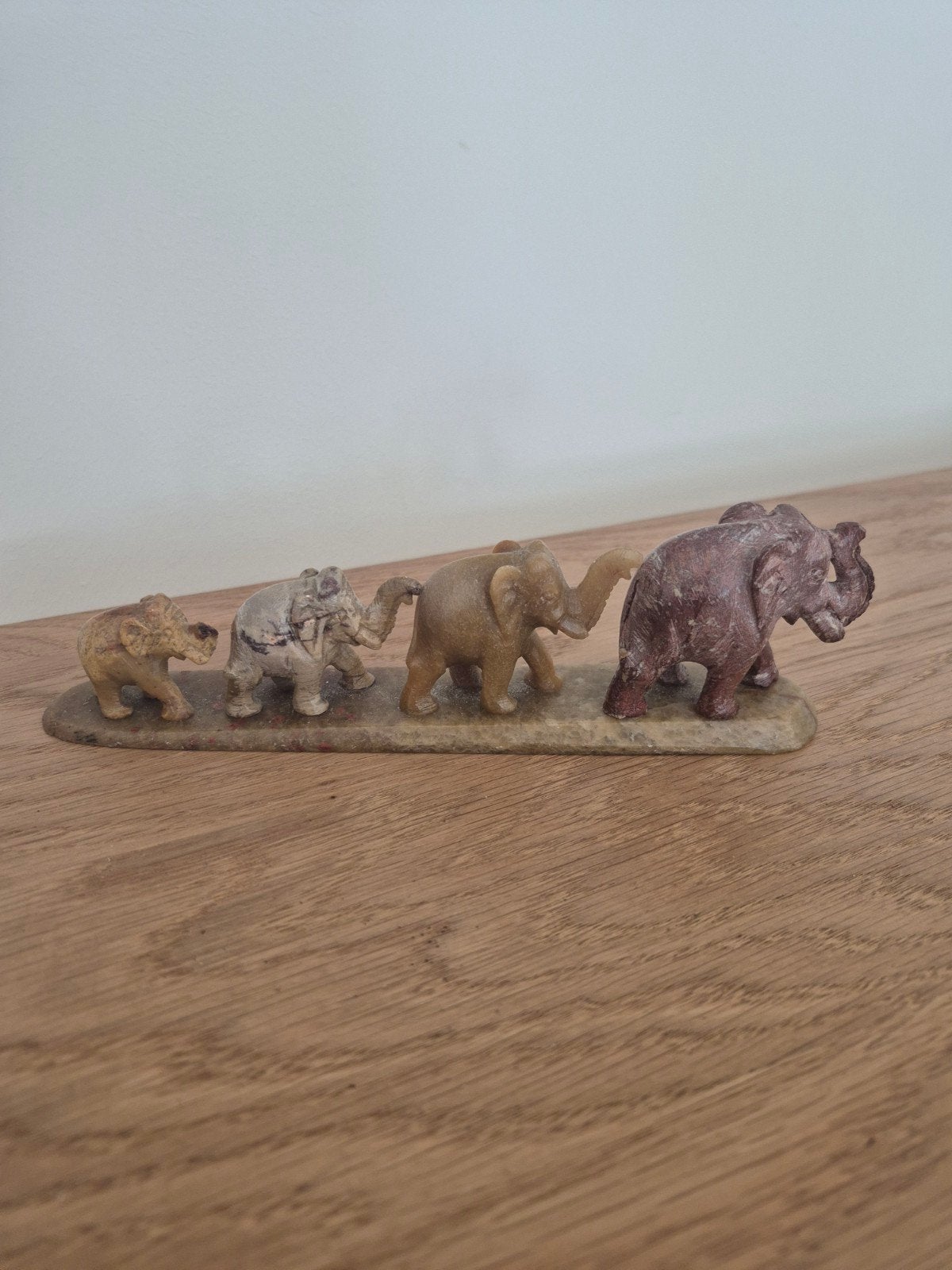 Decoratieve olifantenfamilie beeldje, Ophalen of Verzenden, Gebruikt, Dier