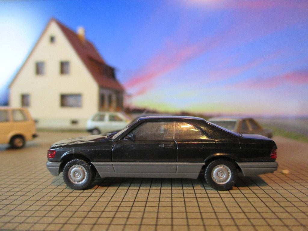 Mercedes Benz C126 - Herpa facelift zwart, Ophalen of Verzenden, Zo goed als nieuw, Auto, Herpa