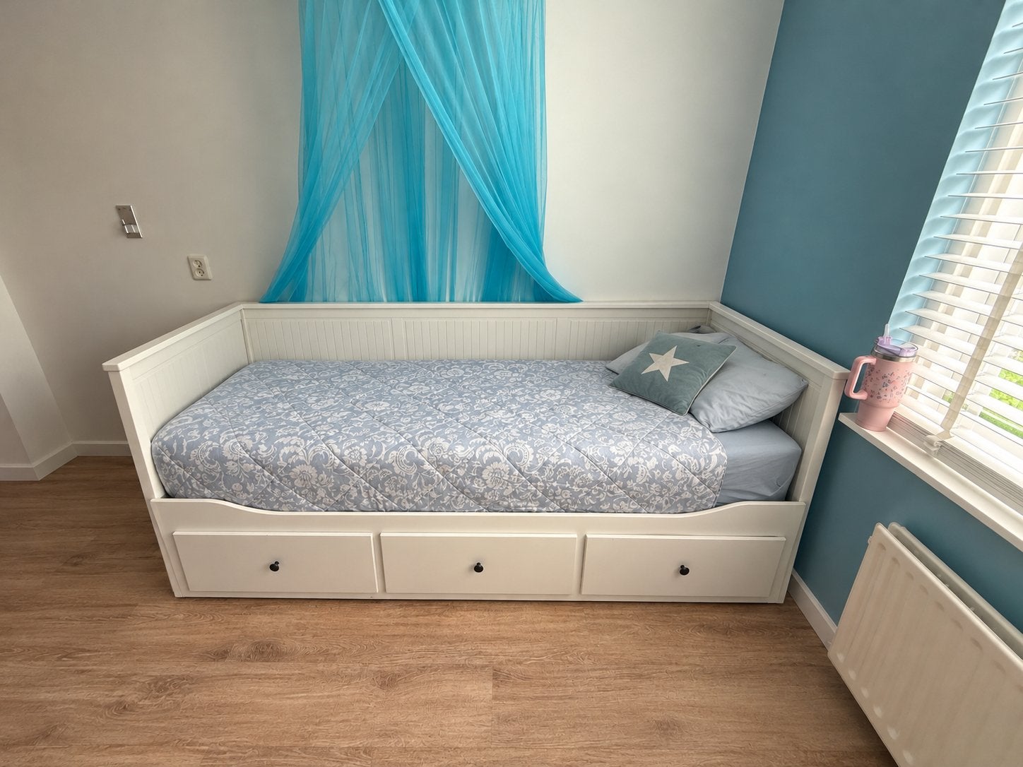 IKEA uitschuifbed met lades (zonder matras), Ophalen, Gebruikt, Eenpersoons, Wit