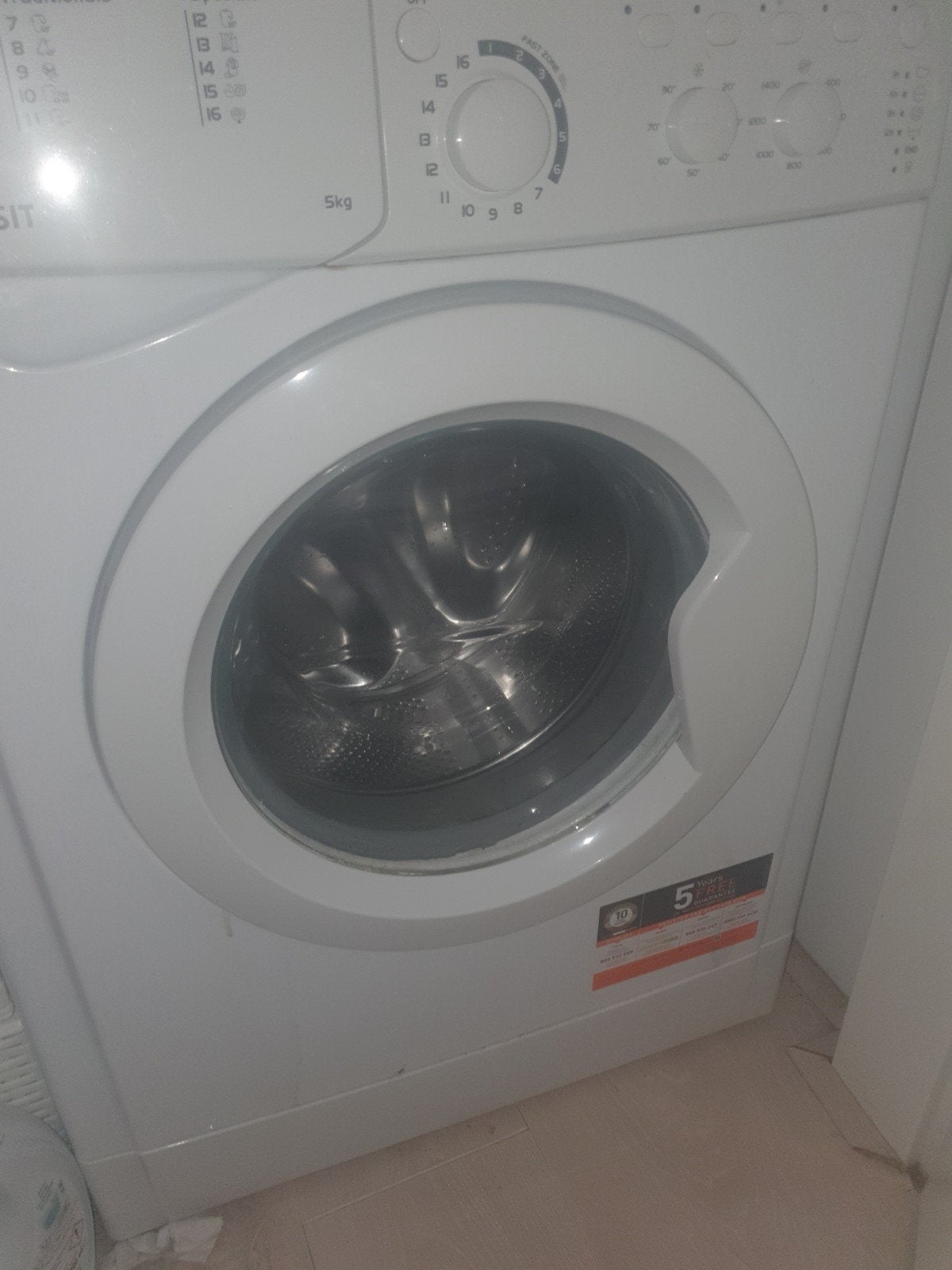 wasmachine Indesit 5kg, Witgoed en Apparatuur, Ophalen, 1200 tot 1600 toeren, Gebruikt, 4 tot 6 kg