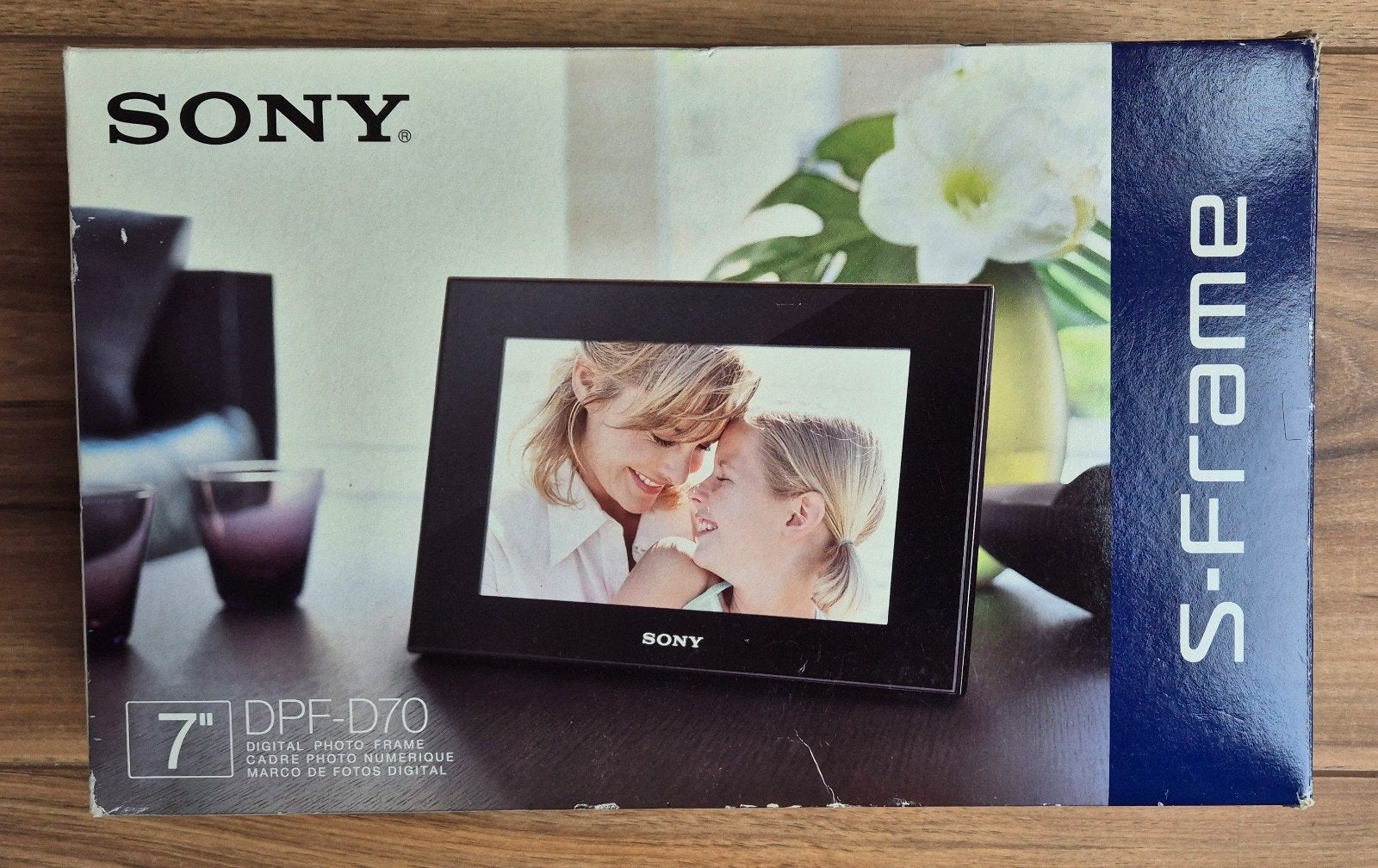 Sony DPF-D70 S-Frame Digitale Fotolijst 7 inch, Diavoorstelling, Ophalen of Verzenden, Zo goed als nieuw, 8 tot 12 inch