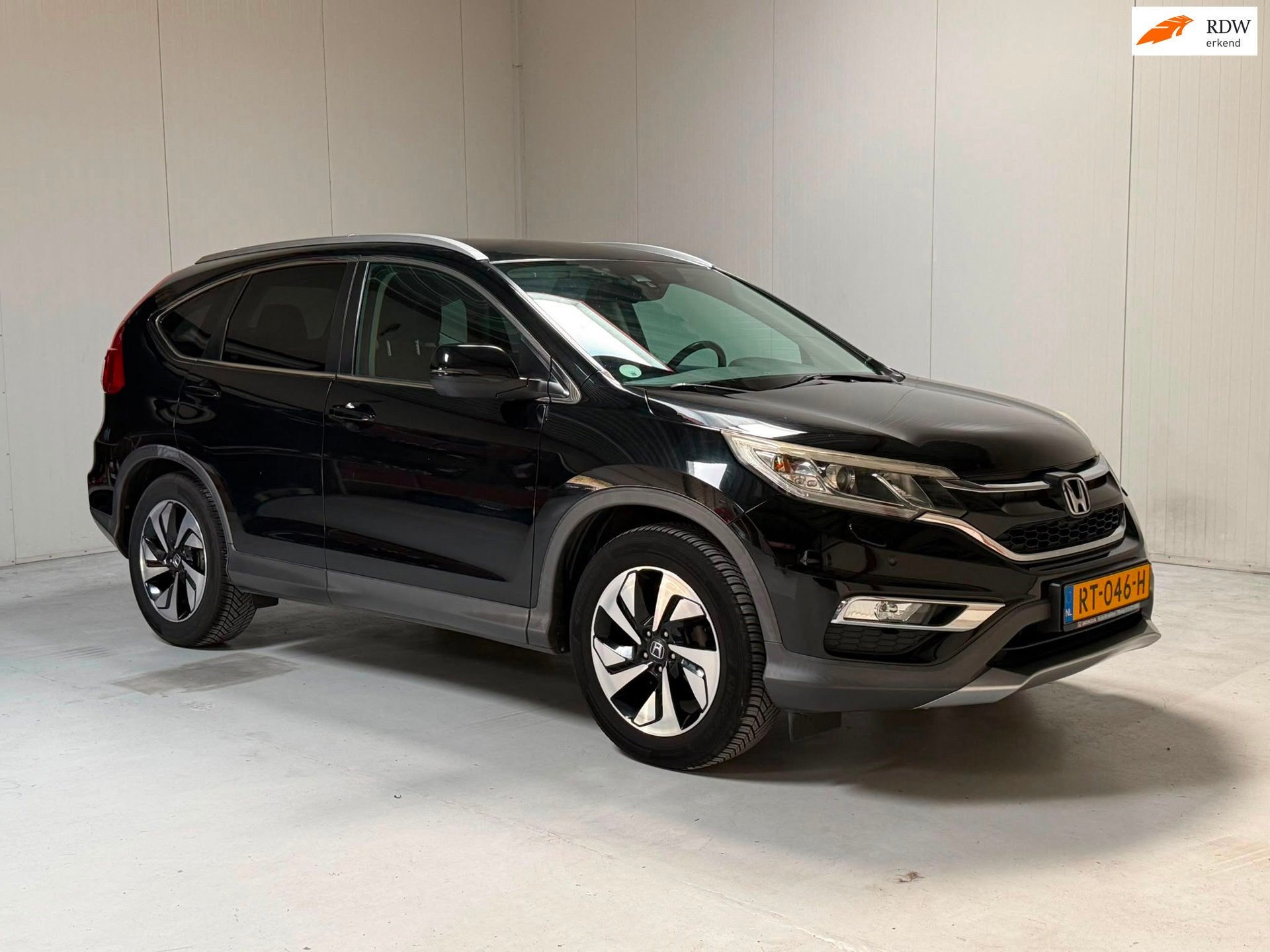 Honda CR-V 1.6D Lifestyle, Auto's, Gebruikt, Euro 6, 4 cilinders, Zwart