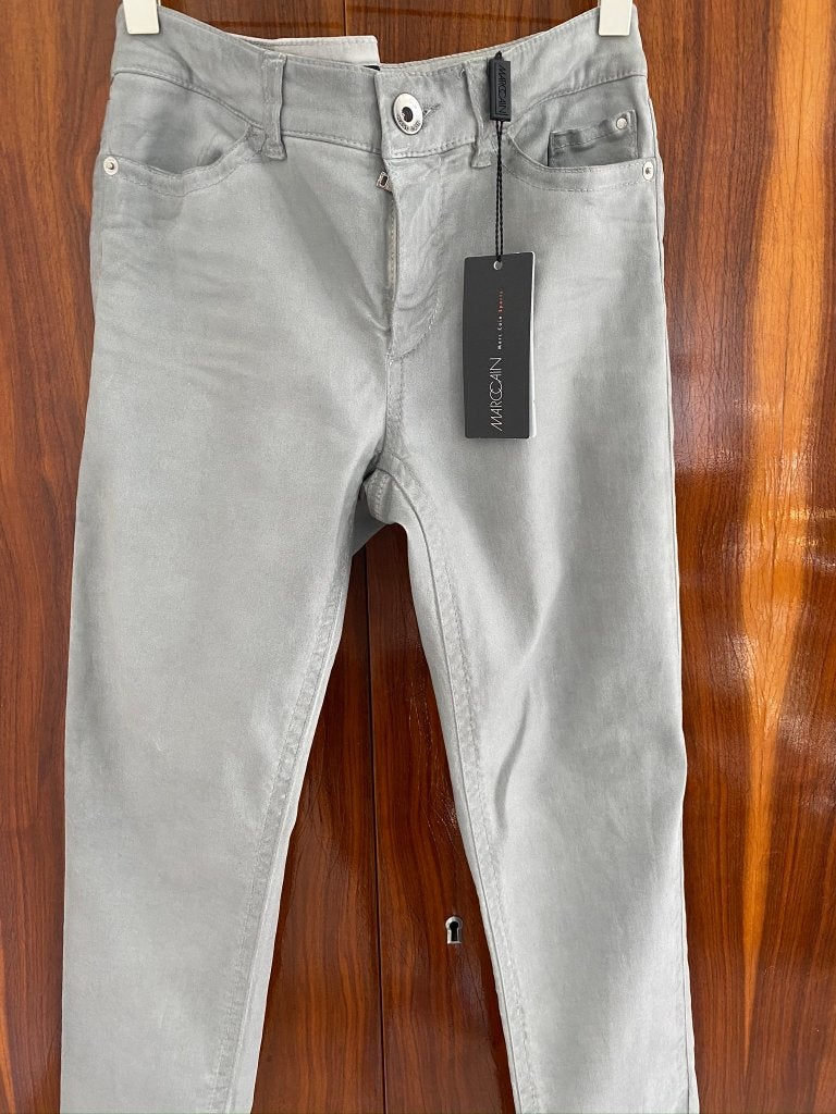 Nieuw met label  MarcCain Lichtgrijze Stretch Jeans  Maat 38, Nieuw, Ophalen of Verzenden, Maat 36 (S), Marccain