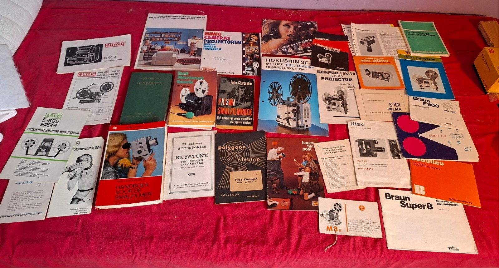 Vintage boekjes en folders film filmcamera filmprojectoren., Ophalen of Verzenden, 1960 tot 1980
