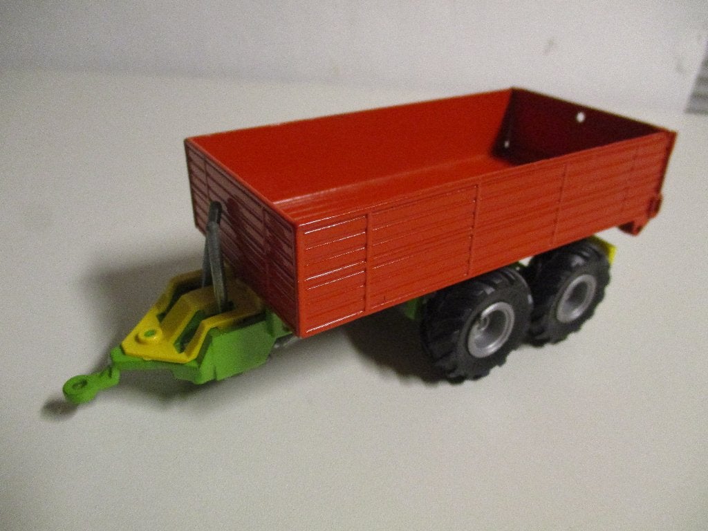 Siku tandemas kipper( rood), Hobby en Vrije tijd, Modelauto's | 1:32, Ophalen of Verzenden, Gebruikt, Tractor of Landbouw, SIKU