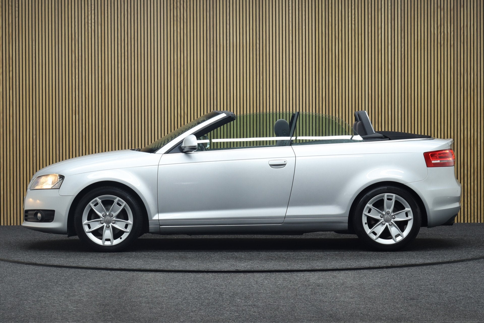 Audi A3 Cabriolet 1.8 TFSI Ambition Pro Line | Elektrische K, Auto's, Dealer onderhouden, Stof, Gebruikt, 4 cilinders