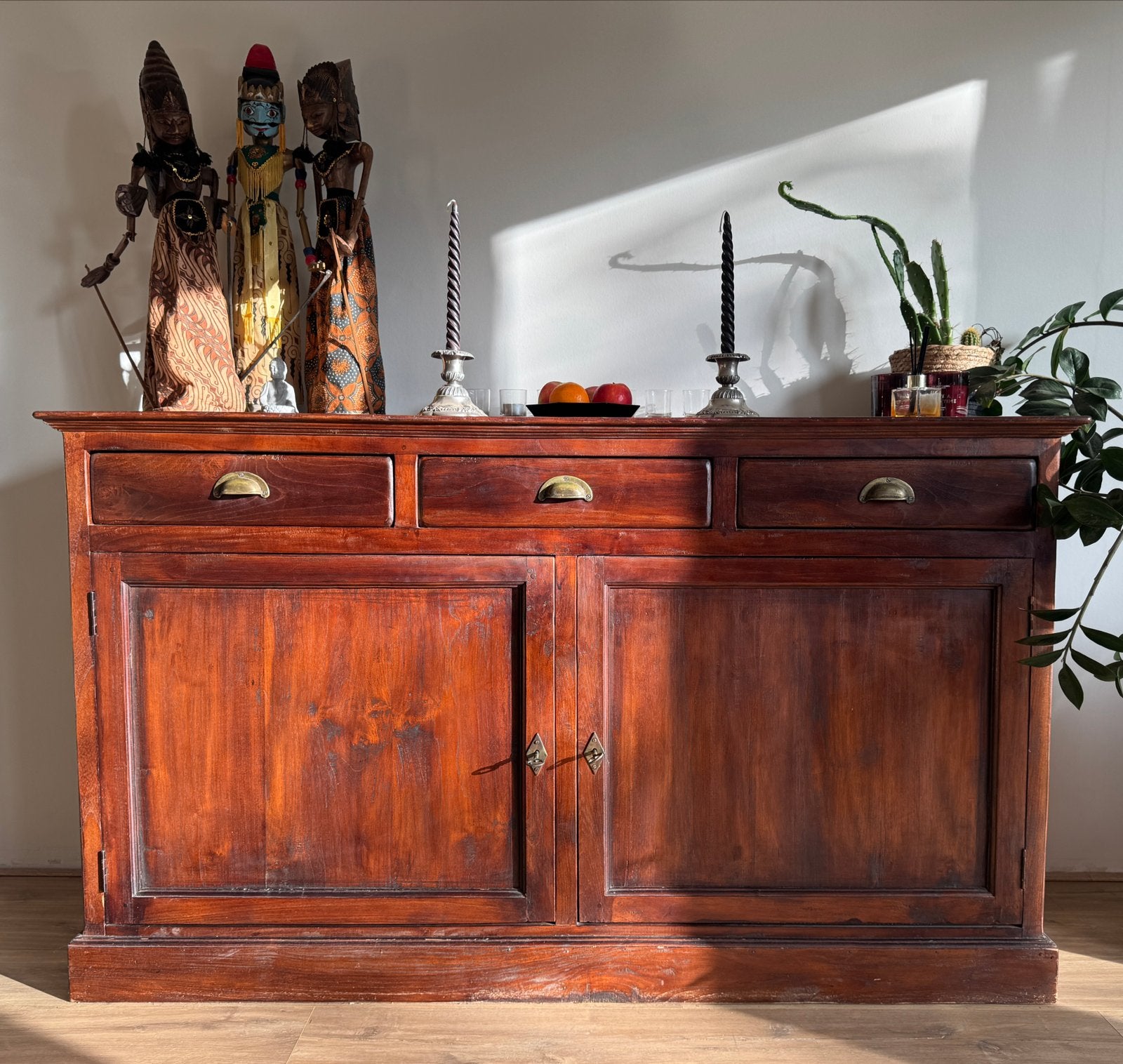 Koloniaal Mahonie houten dressoir., Ophalen, Gebruikt, Koloniaal, engels, antiek, 150 tot 200 cm