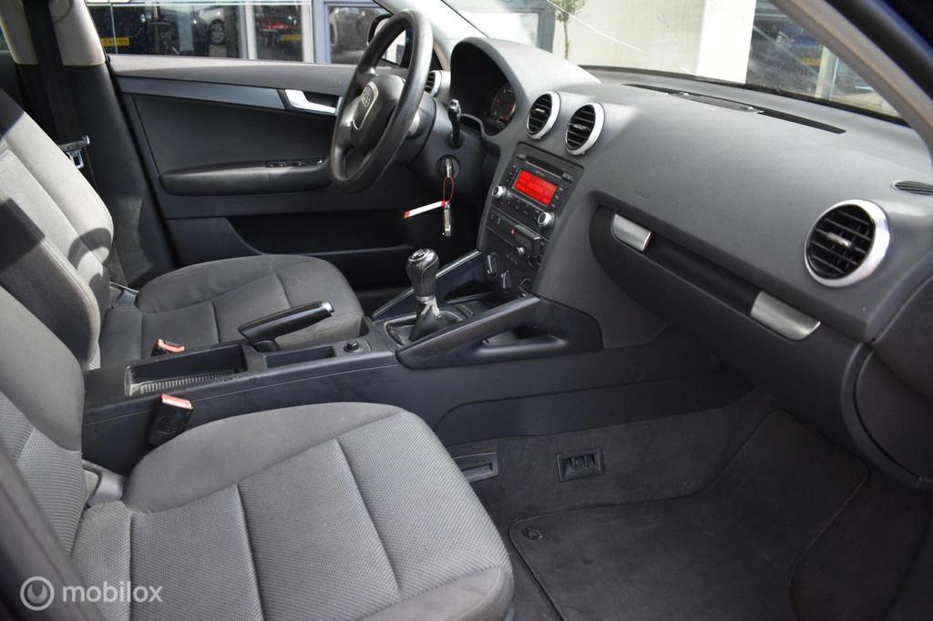 Audi A3 Sportback 1.6 TDI Attraction 2010|Airco|Cruise, Voorwielaandrijving, Euro 5, Stof, 1295 kg