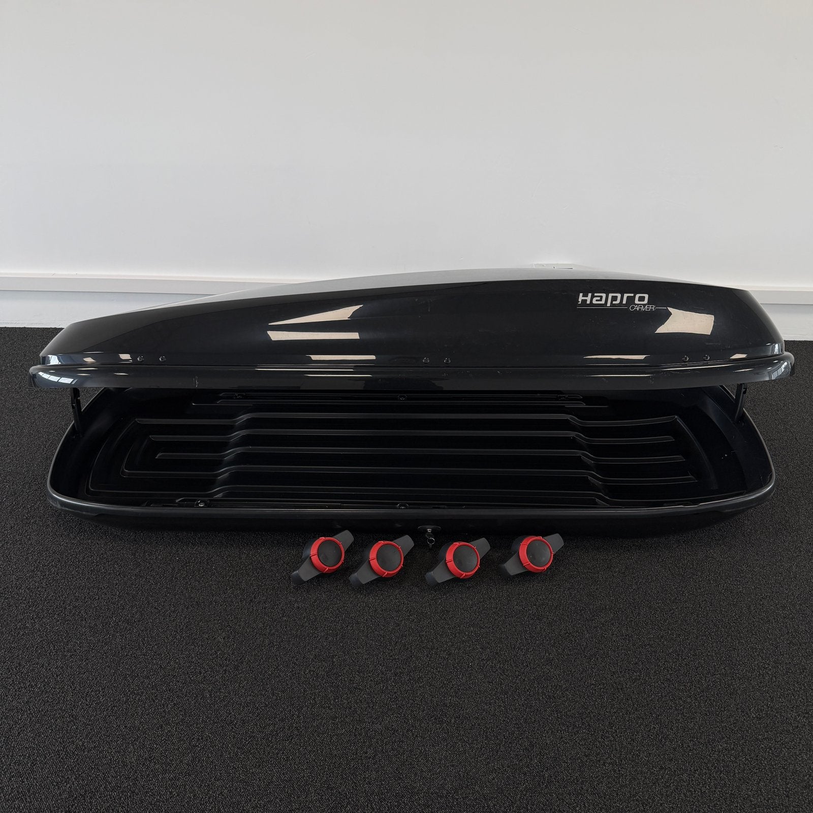 Hapro Carver 8.5 Dakkoffer 550 Liter Inhoud Hoogglans zwart, Ophalen of Verzenden, Zo goed als nieuw