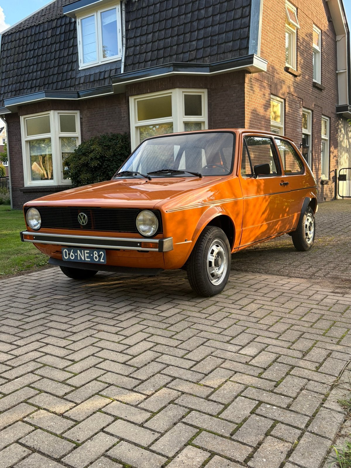 Volkswagen Golf 1, Auto's, Voorwielaandrijving, Zwart, 4 cilinders, Bruin