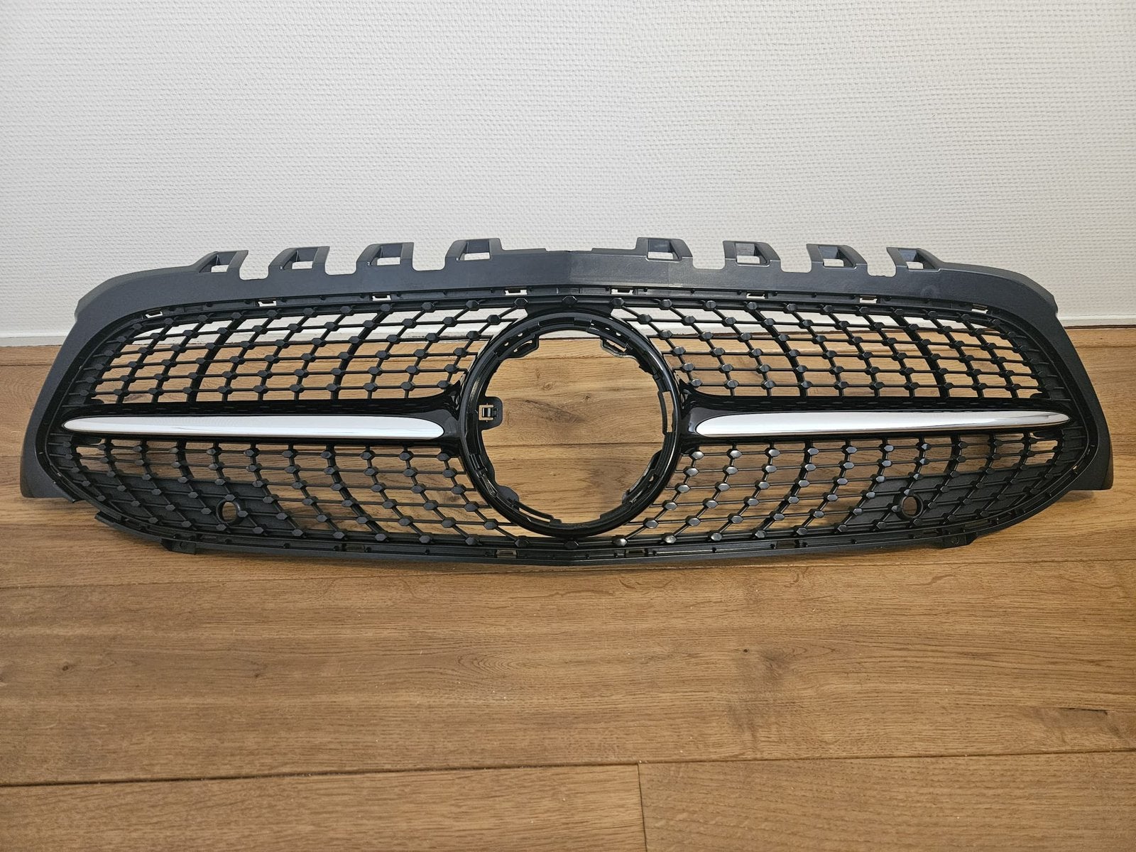 Originele Edition 1 diamond grill, Ophalen, Gebruikt, Voor, Mercedes-Benz